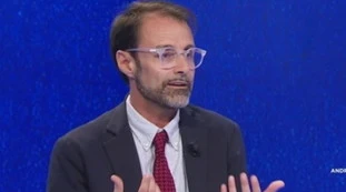 Francesco Specchia replica per le rime a Marianna Aprile: "Ideologia"