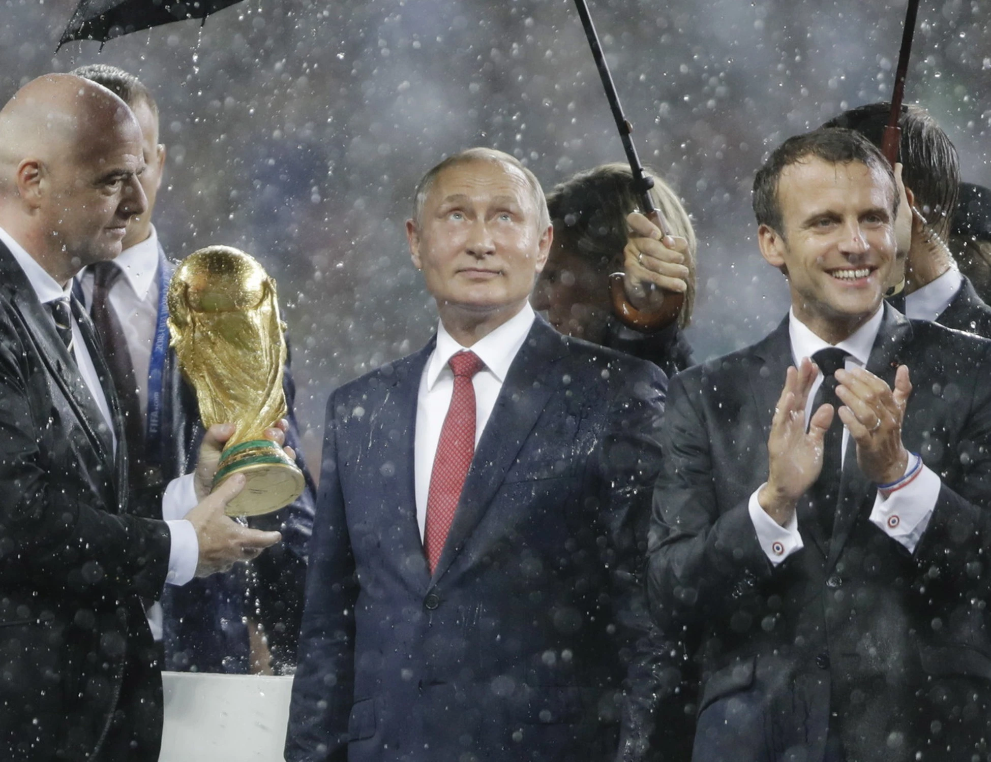 Putin-Macron, la telefonata dopo 3 anni: al centro Ucraina e nucleare iraniano