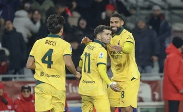 Il Milan ribalta il Torino e torna primo in classifica