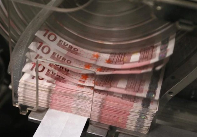 Ocse, ancora giù le stime del Pil, allarme disoccupazione