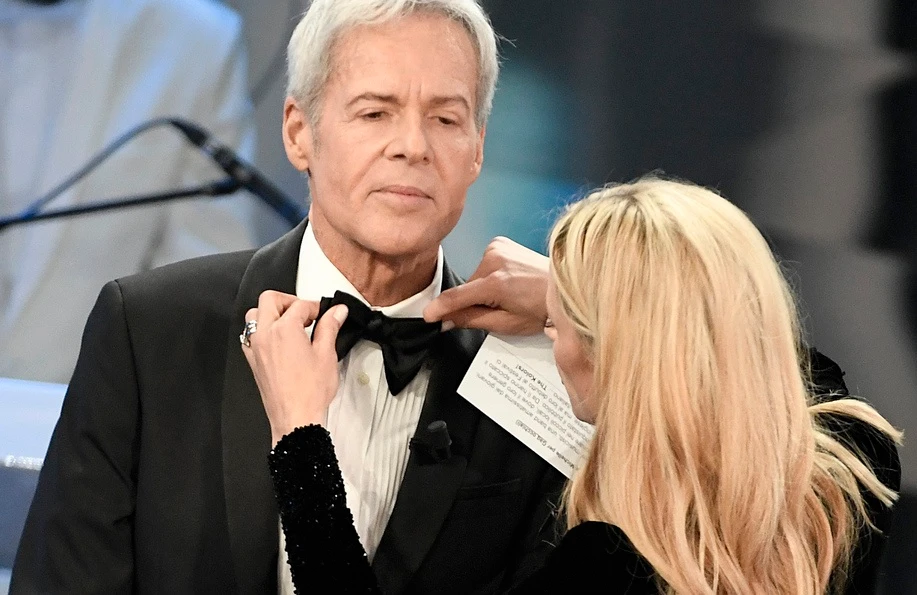 Sanremo 2018, Michelle Hunziker gela Claudio Baglioni: "Dai, fai almeno questo..."