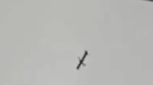 Odessa, il momento in cui il missile russo si abbatte sulle case: cinque morti, il video sconvolgente