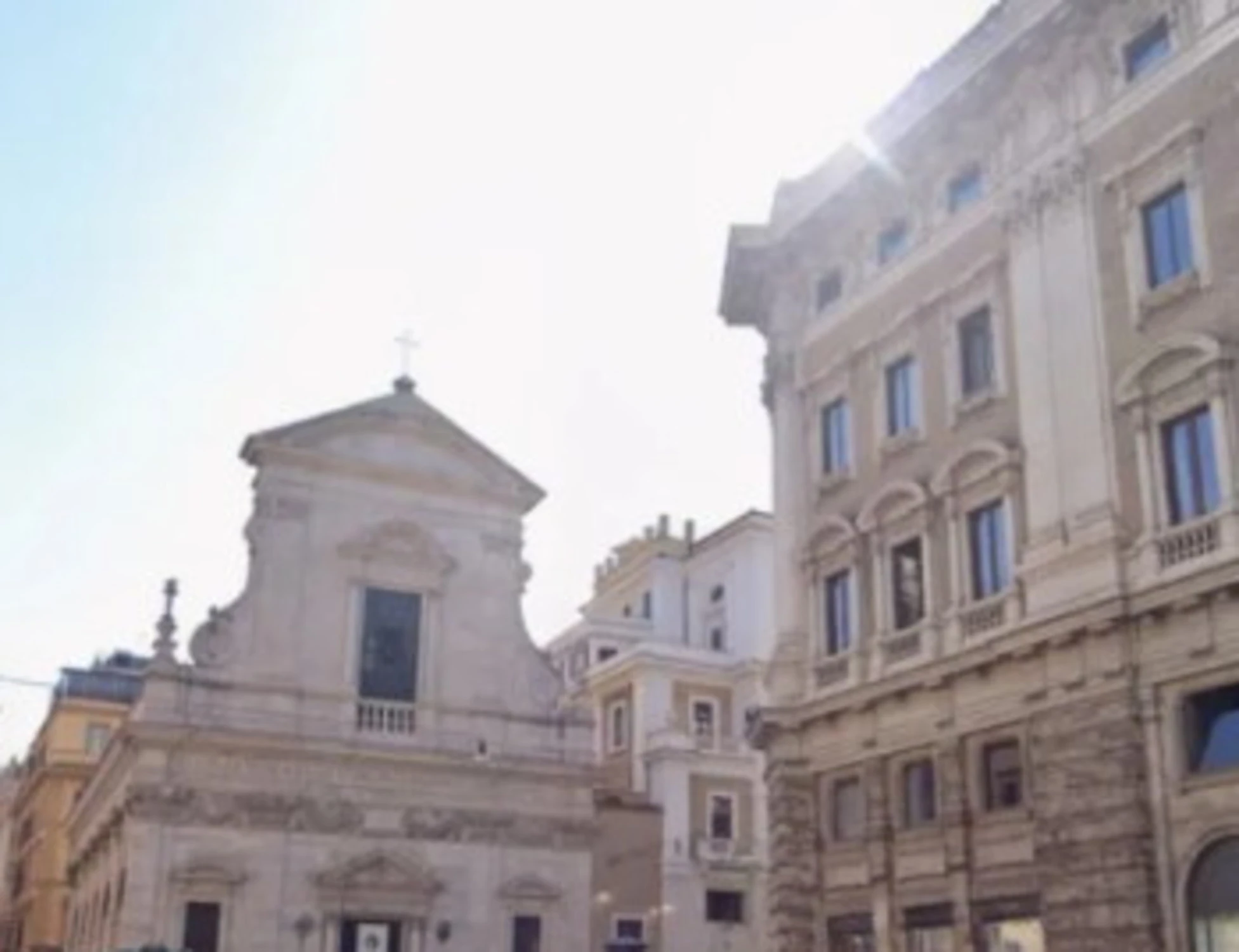 Roma, falso agente segreto arrestato: colloqui nel ministero e finta scorta