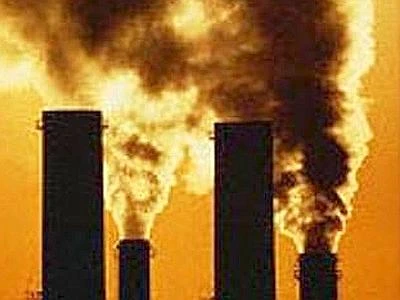 Nel 2012 in calo emissioni Co2 (-5%), ma in città si sforano i livelli di inquinanti