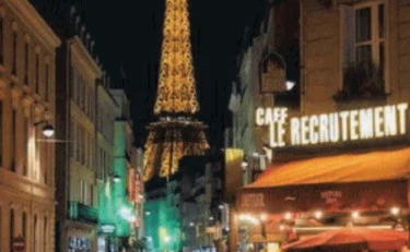 Il posto piÃ¹ a rischio per i turisti? Sotto la Torre Eiffel di Parigi