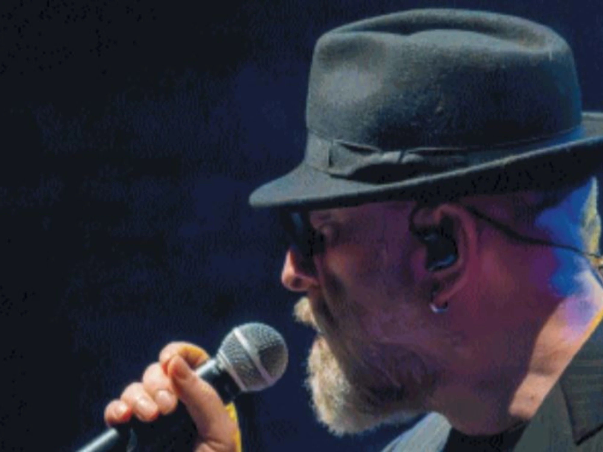 "Le mie canzoni sono come i miei 10 figli"