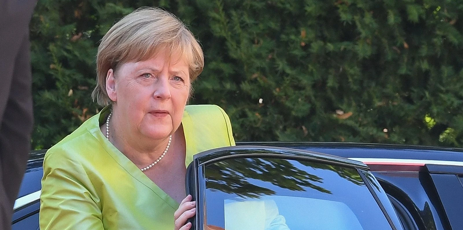 Angela Merkel, gli affari con la Russia di Putin: gas, come fa i soldi Berlino. Altro che Lega e Savoini