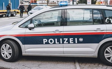 Tirolo, madre e figlia trovate morte nella cella frigorifera di un appartamento