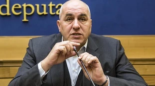 Guido Crosetto, i sospetti sulla Meloni e la stoccata a Mattarella: "Mi auguro sia imparziale"