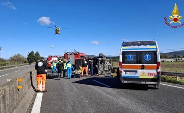 https://media.liberoquotidiano.it/iMdrSEce2fU-bhoaLRxSOCRXjnQ4AejdMx2o5ldUPu4/width:800/quality:90/aW1hZ2VzLzIwMjUvMTAvMDIvMTE0MTA1NzEwLWM1YTE1MGE4LWUwMzItNDk1NC05OGFmLTk1Yjg1YWI4ZDA5My5qcGc.webp