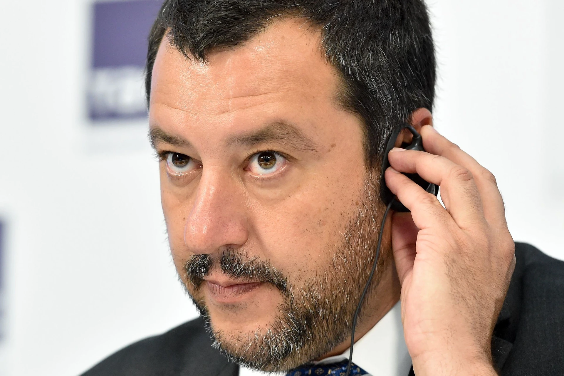 Migranti, la bomba di Matteo Salvini sull'Europa: il suo "contropiano" per cancellare sbarchi (e Prodi)