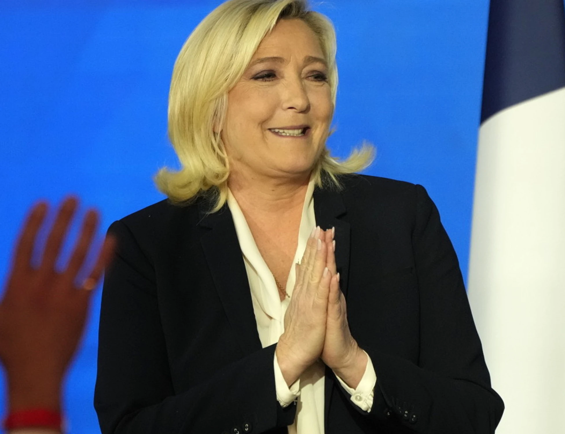 Inizia il dopo Macron: è già Mélenchon-Le Pen