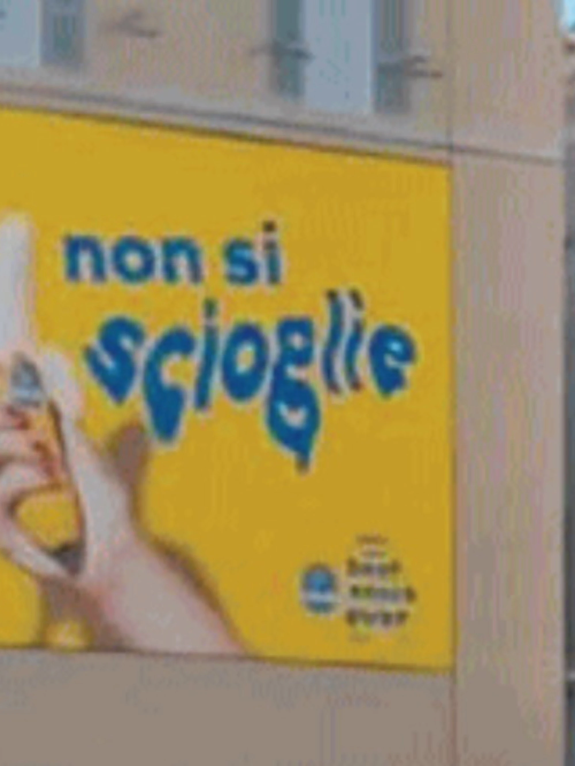 Roma, la banana fa impazzire il Corriere: "Sessismo!"