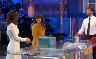 Affari tuoi, Paolina e Noemi in studio: puntata interrotta, colpo di scena