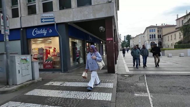 Commercio al dettaglio fermo a febbraio