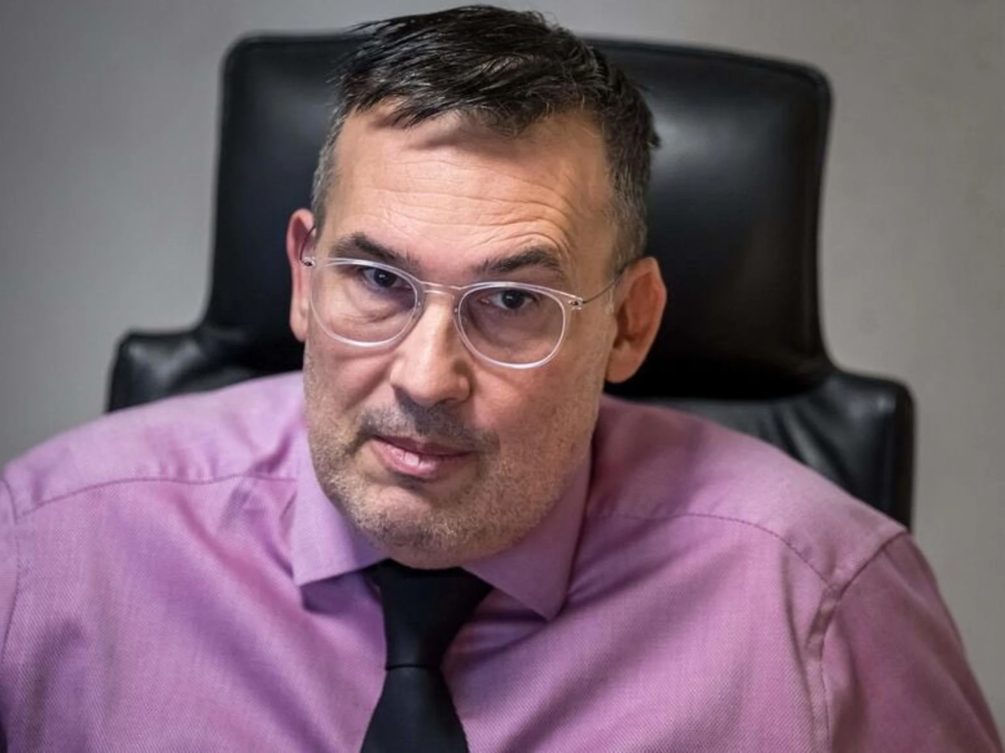 Crans-Montana, l'avvocato dei familiari delle vittime: "Ho chiesto l'arresto. Cosa dicevano nel resort..."