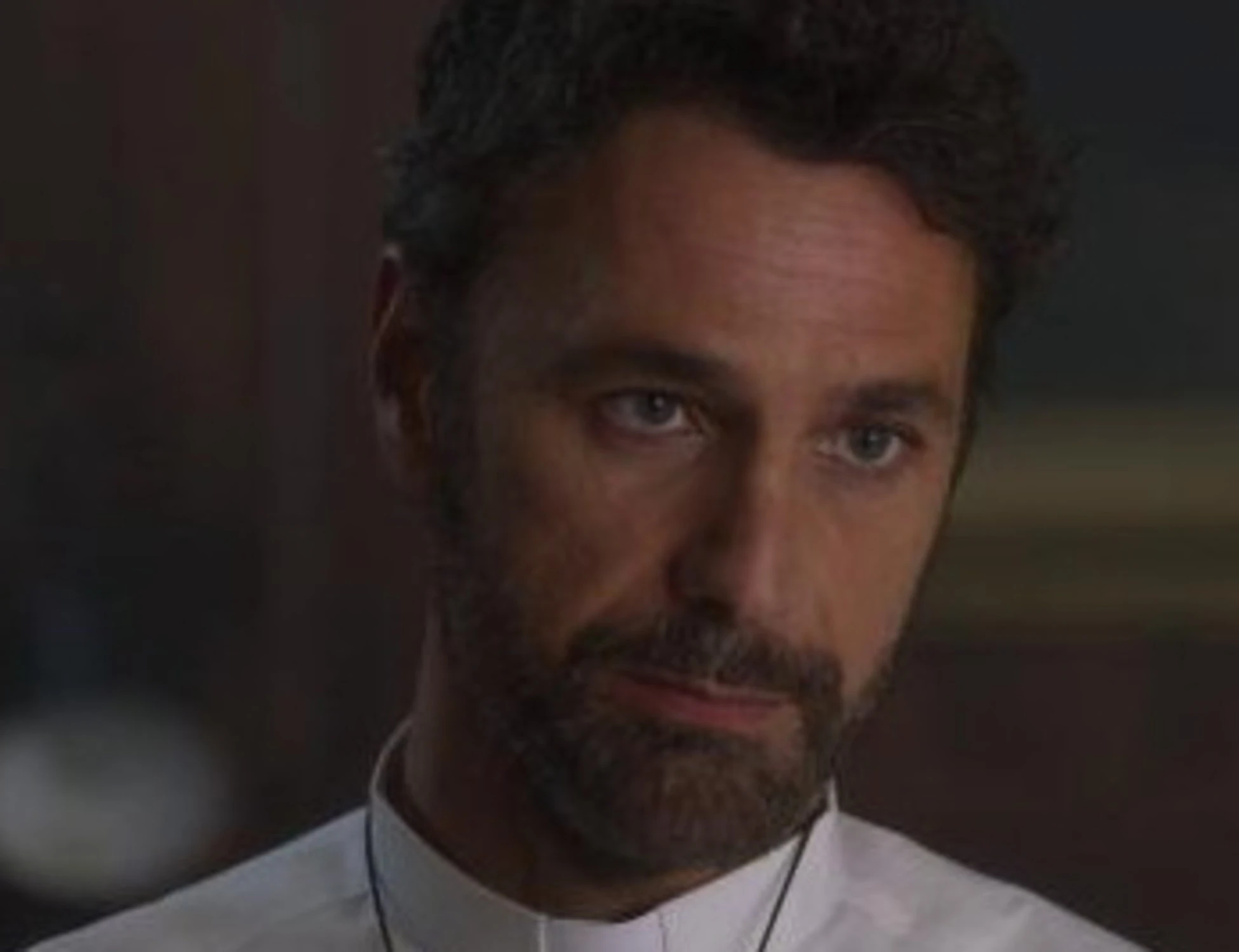 Raoul Bova, salta Don Matteo? Girano brutte voci