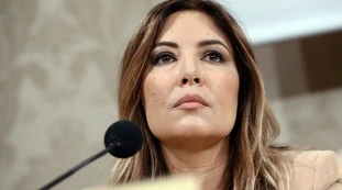Selvaggia Lucarelli insulta Meloni: "Tra un po' chiederà di essere chiamata..."
