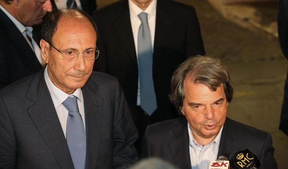 Pd e Pdl litigano sul giorno della fiducia,si rischia l'aumento dell'Iva
