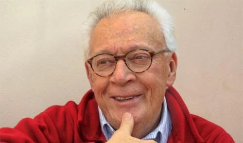 Fabio Fazio, il finto abatinocol pugnale ben nascosto