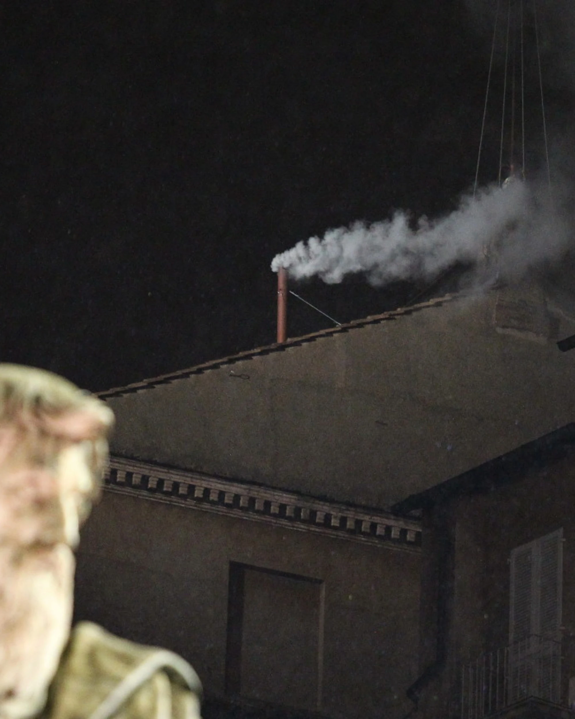 Papa Francesco, il Conclave e quelle fumate bianche che non arrivano mai
