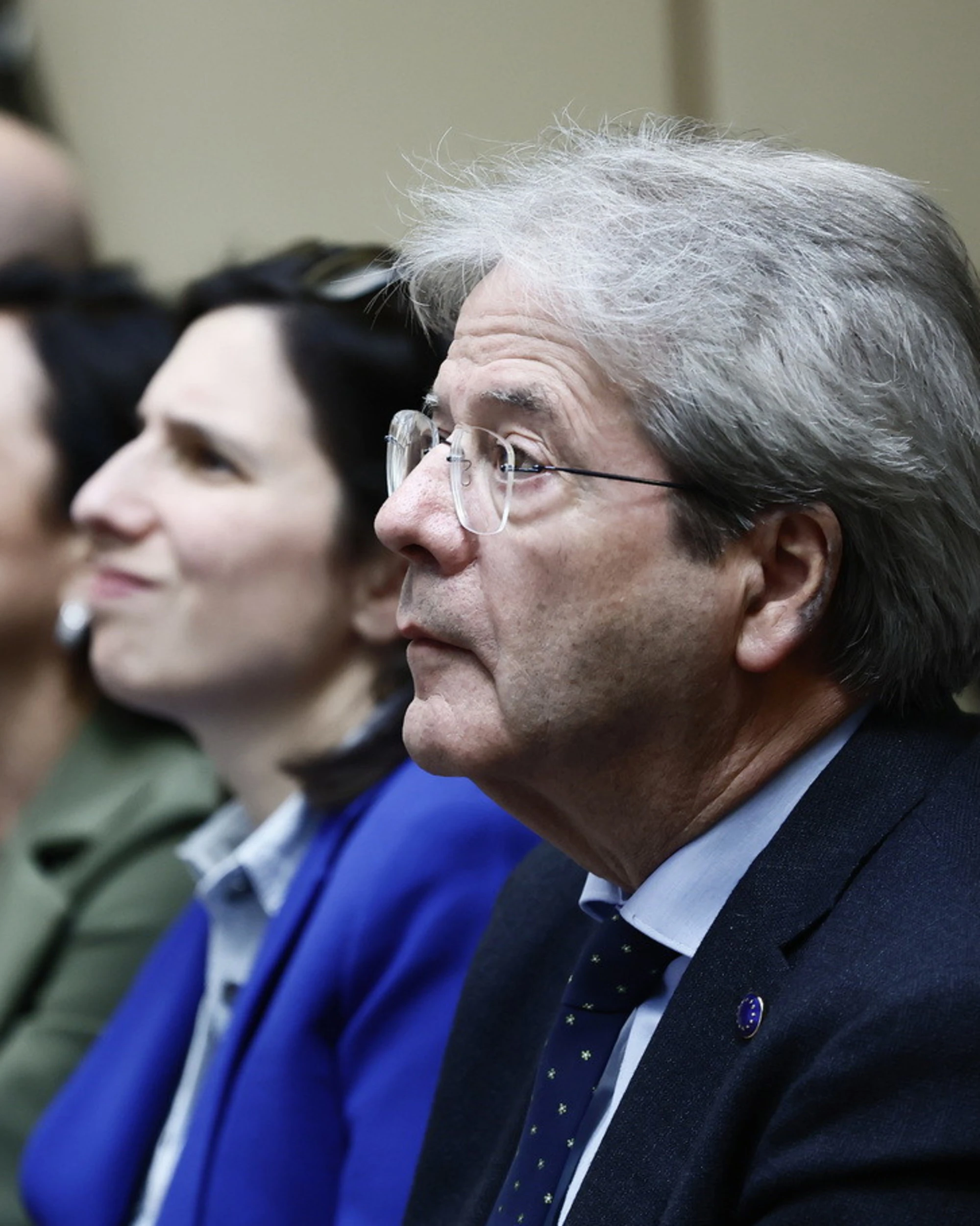 Gentiloni spara su Meloni per colpire Elly Schlein