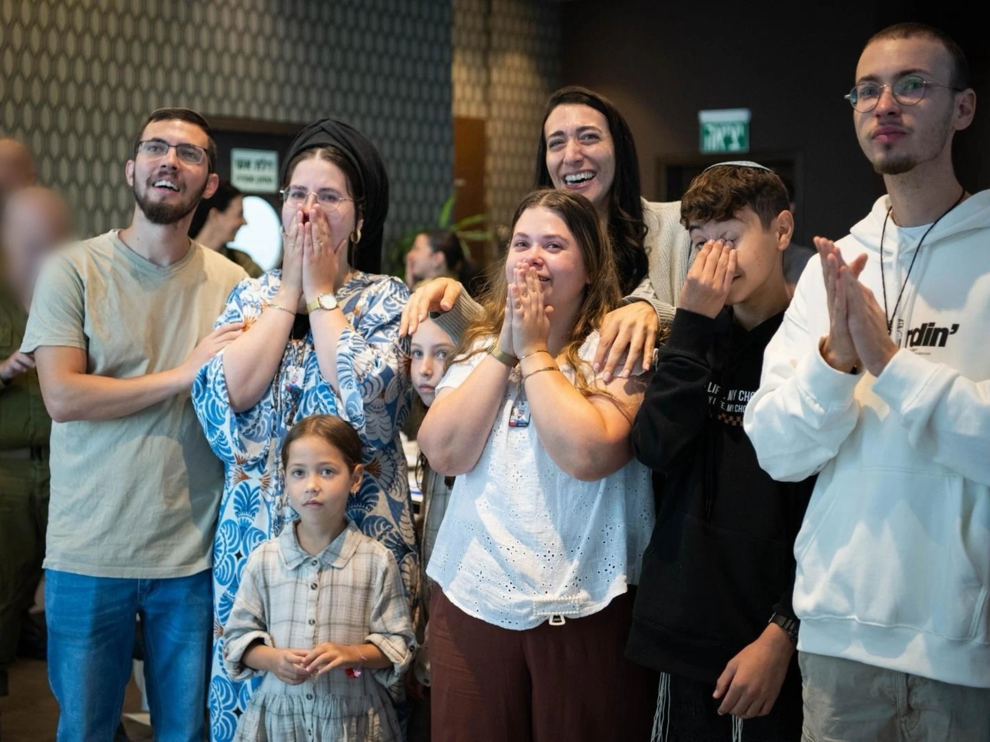 Leggi l'articolo: Gioia, strazio e lacrime: tutte le foto della liberazione