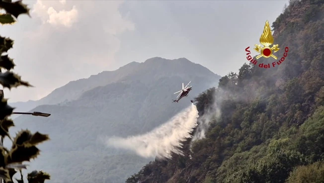 Incendi in Piemonte, vigili del fuoco impegnati sui fronti ancora attivi