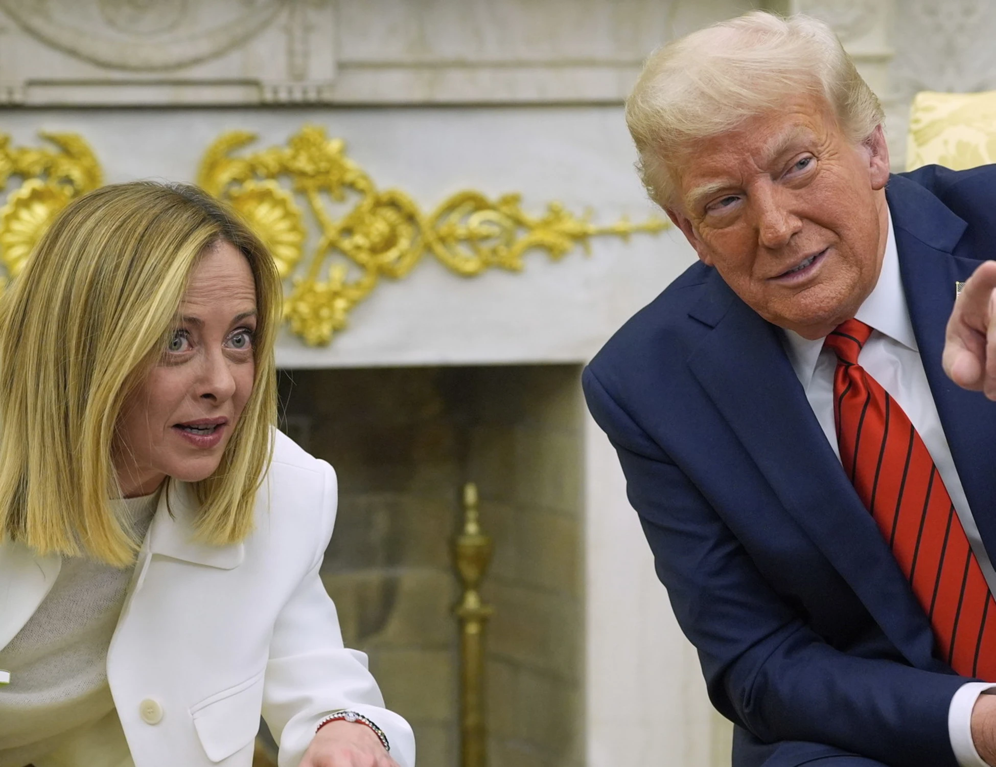 Pd-M5s, quelli che dicevano "Meloni serva di Trump" ora balbettano