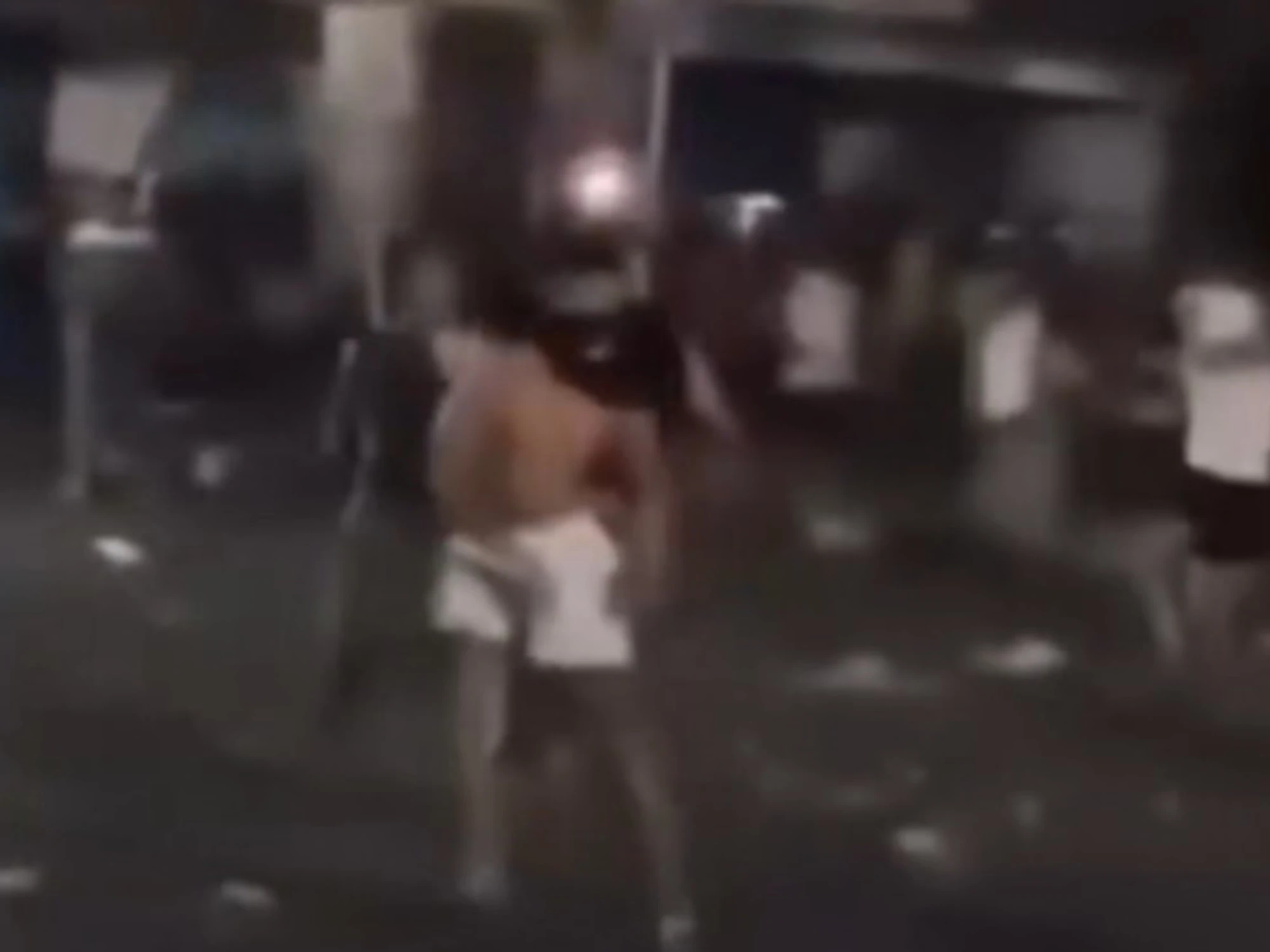 Ceuta invasa da 49mila marocchini. Guerriglia in strada. 19 morti