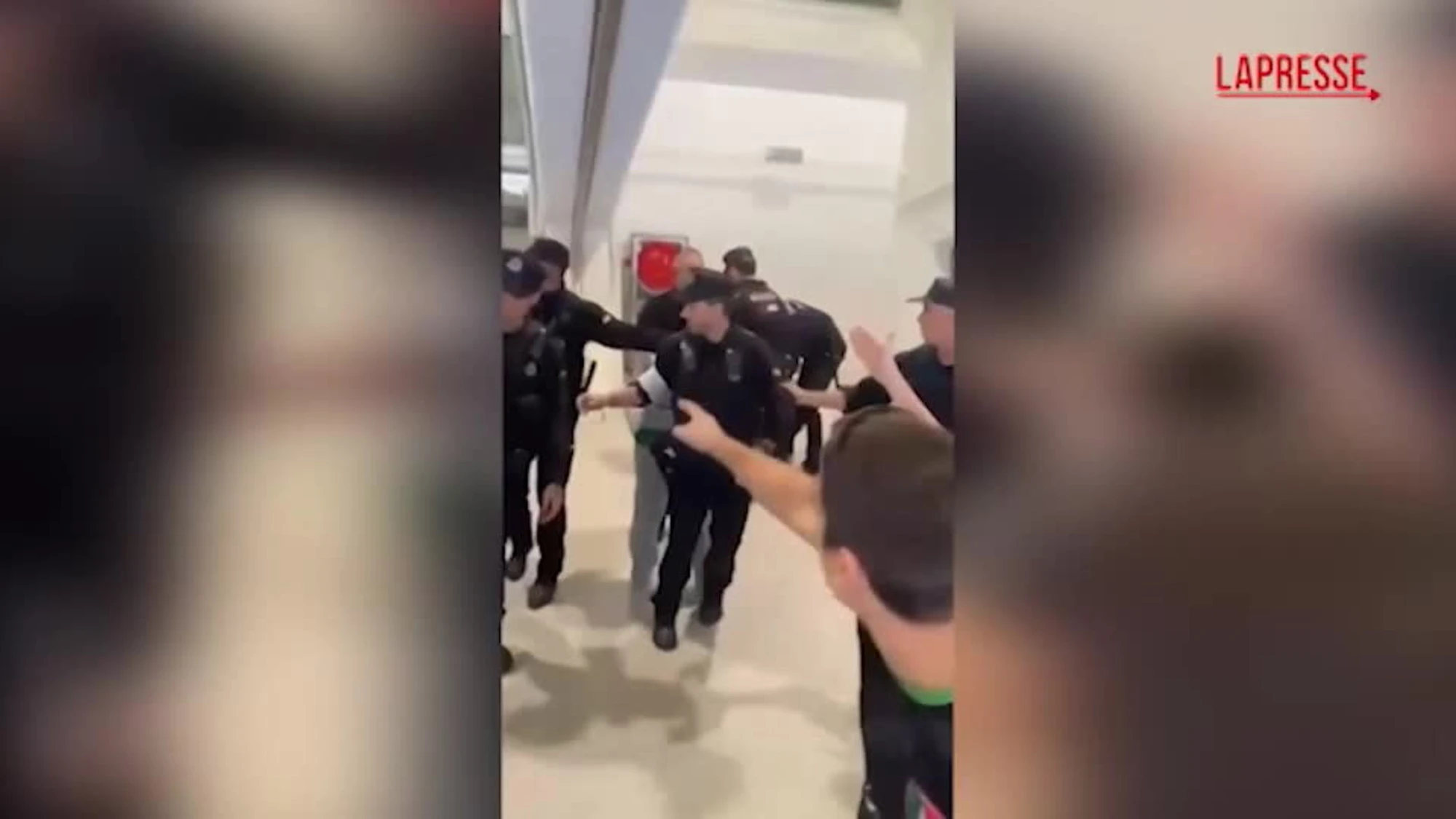 Flotilla, chi hanno arrestato dopo gli scontri con la polizia spagnola in aeroporto