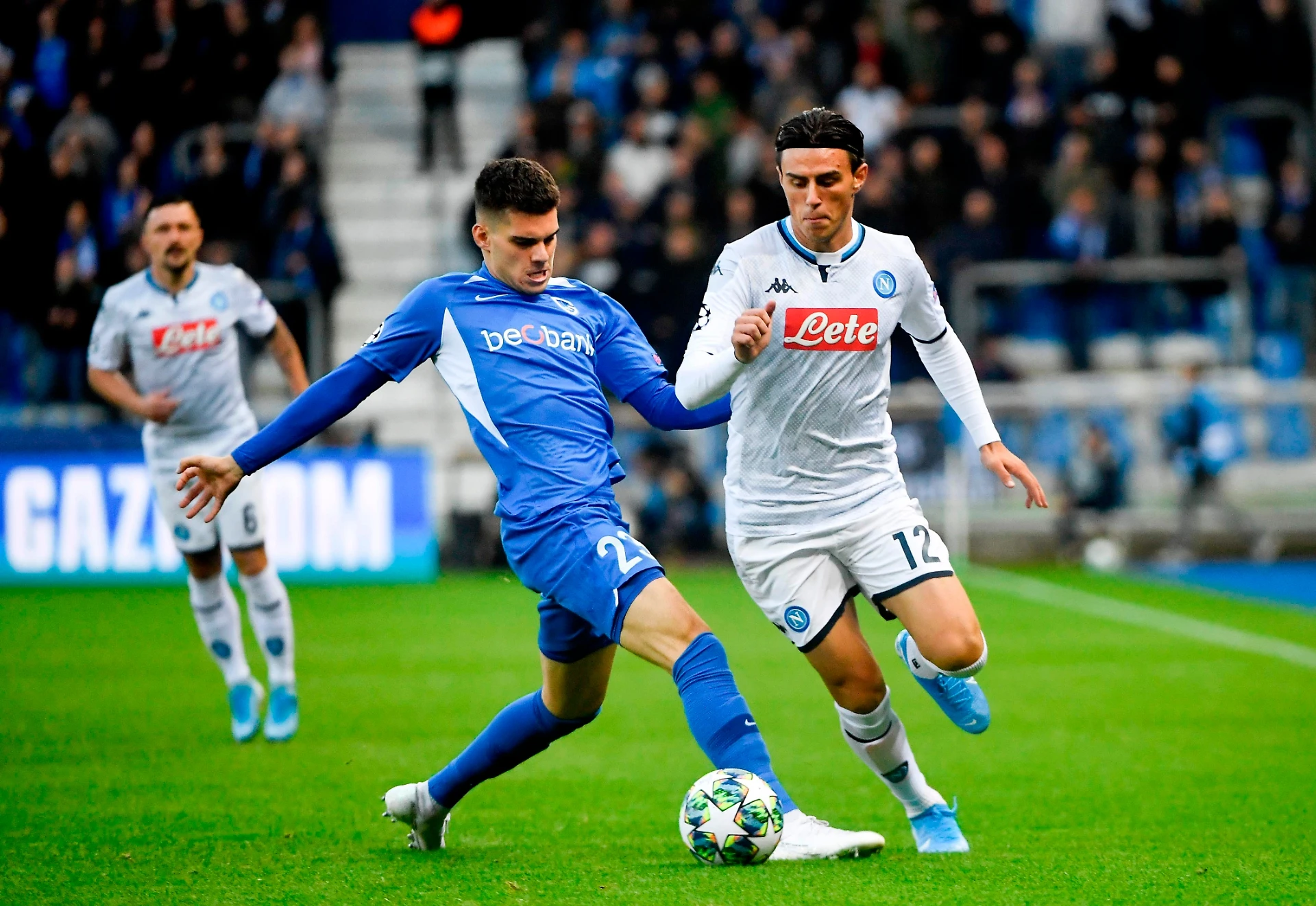 Champions League, Napoli spento e sprecone: con il Genk è solo 0-0