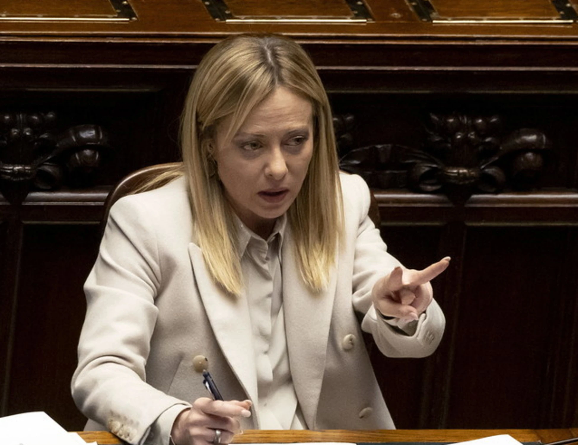 Meloni smonta Schlein in Aula: "Masse di persone denutrite? Irresponsabile"