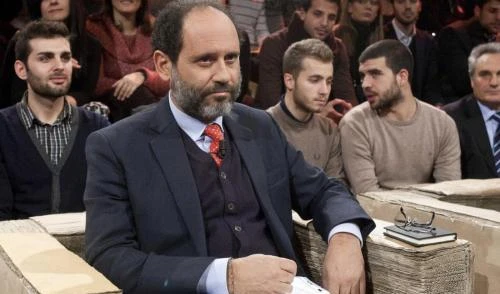Ingroia fa le liste ed è buferaFa fuori tutti e mette i "suoi"De Magistris lo scarica subito