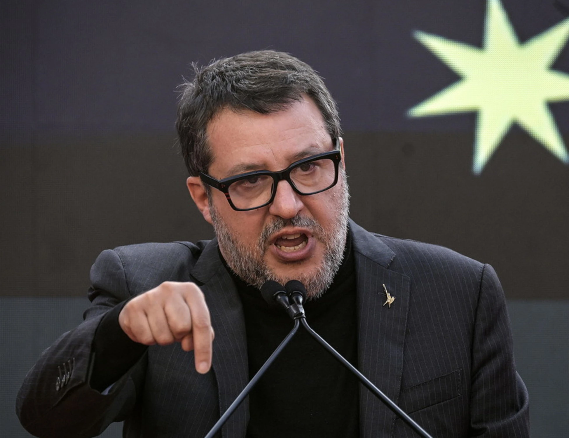 Generale Vannacci, Matteo Salvini picchia duro: "Deluso e amareggiato"