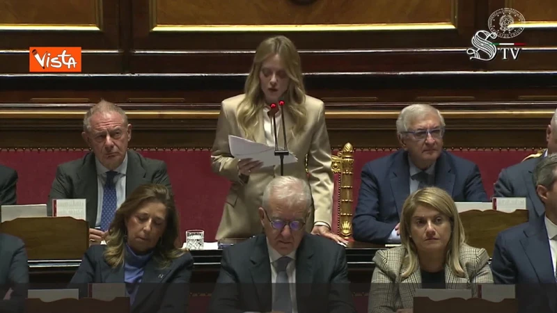 La frase di Meloni che fa scattare la standing ovation in Aula: "Non rimpiango..."