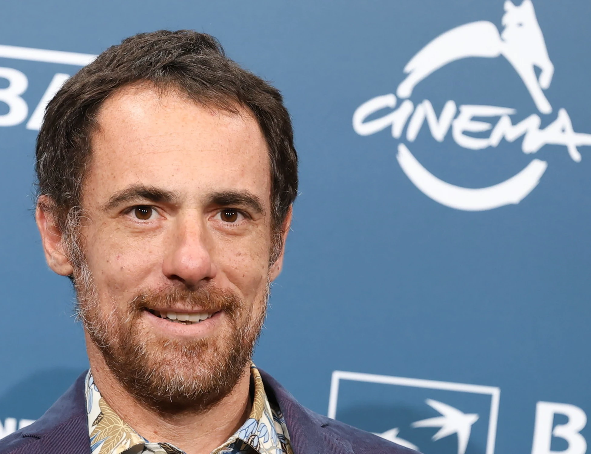 Elio Germano, altro fango su Giuli: "Ministri che giurano, ma..."