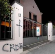 Caso crocefisso, vandalismi