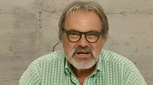 Oliviero Toscani-choc: "Per fortuna Berlusconi è morto". La furia di Gasparri