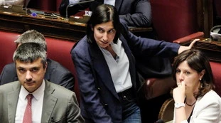 Autonomia, notte di fuoco alla Camera. Schlein contro Meloni: &quot;Chiamatevi Brandelli d&apos;Italia&quot;