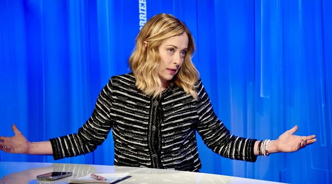 Giorgia Meloni? "Str***", "pesciarola", "nazista", "bast***": i cento insulti incassati dal premier