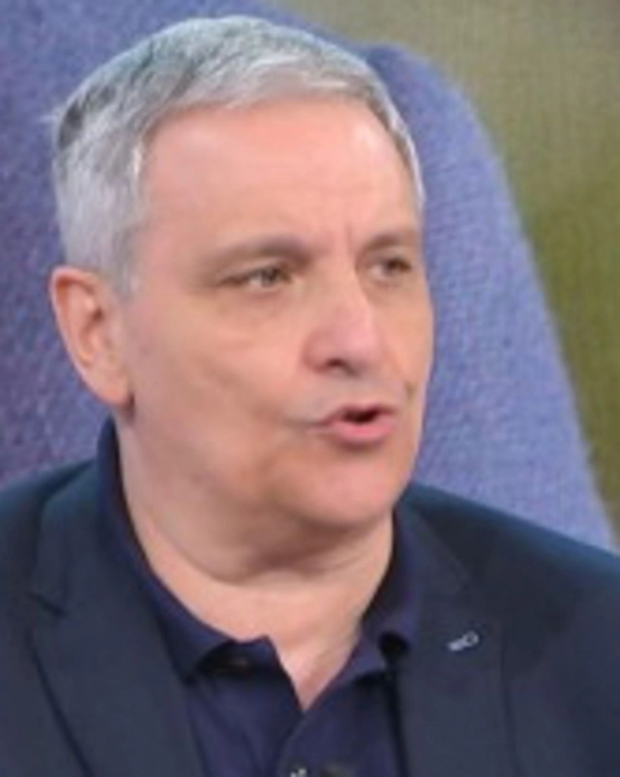 Italo Bocchino, De Giovanni agghiacciante: "Ignorante, lavati col liquido giusto"