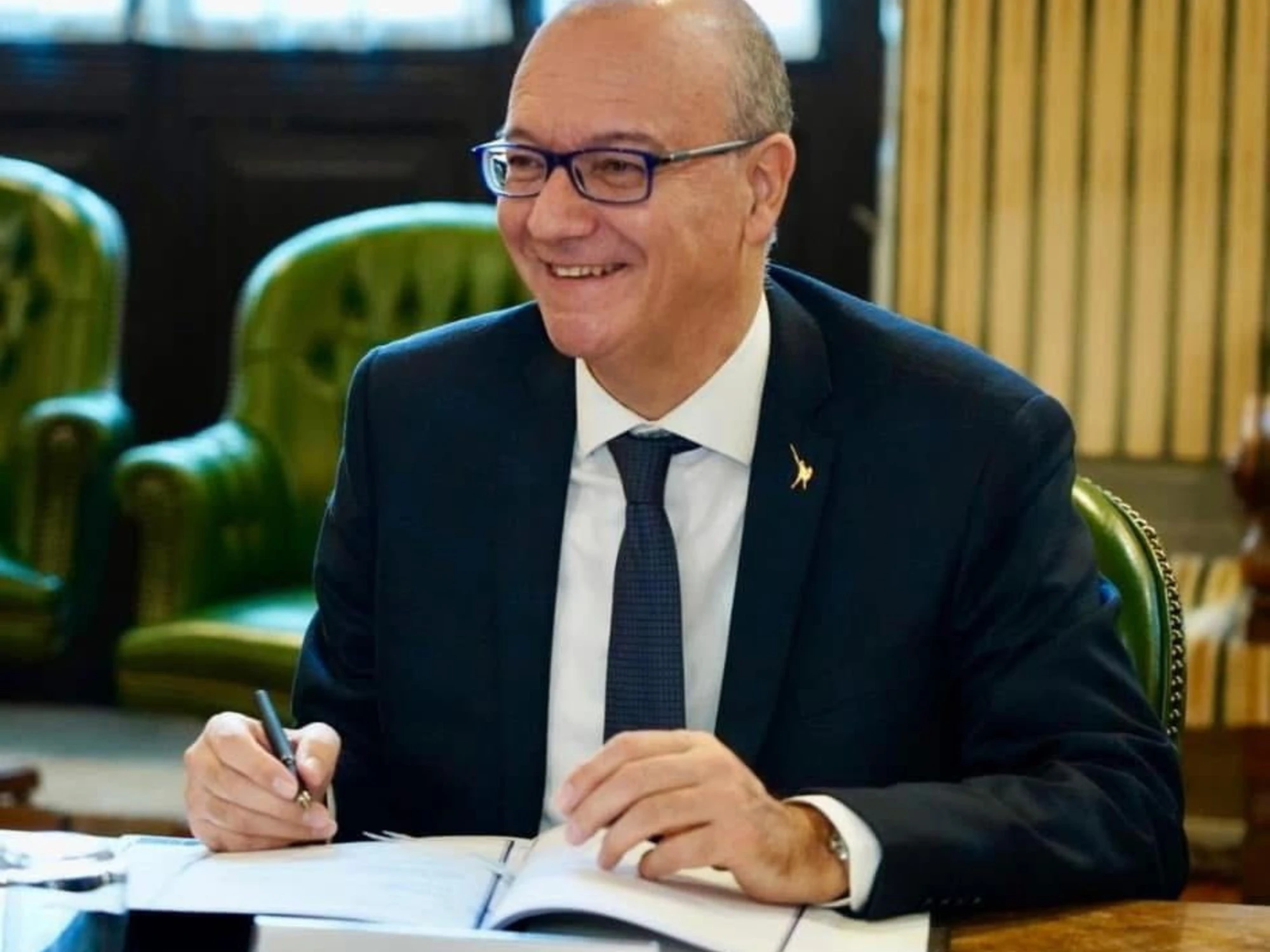 Valditara scrive alle famiglie e stanzia altri 150 milioni per il Piano estate