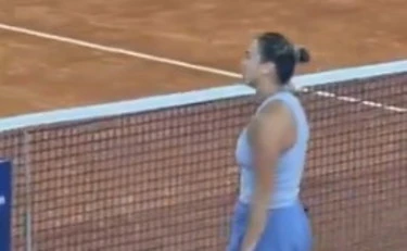 Aryna Sabalenka, sfuriata clamorosa in campo: cosa è successo