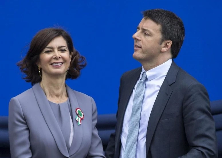 Matteo Renzi e mezzo Pd umilia Laura Boldrini disperata: "No, tu resta fuori"