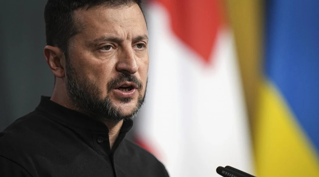 Ucraina, Zelensky apre a Putin: "Anche la Russia al vertice per la pace"