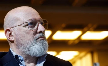 Il post di Bonaccini sui social è un caso: bufera-Pd
