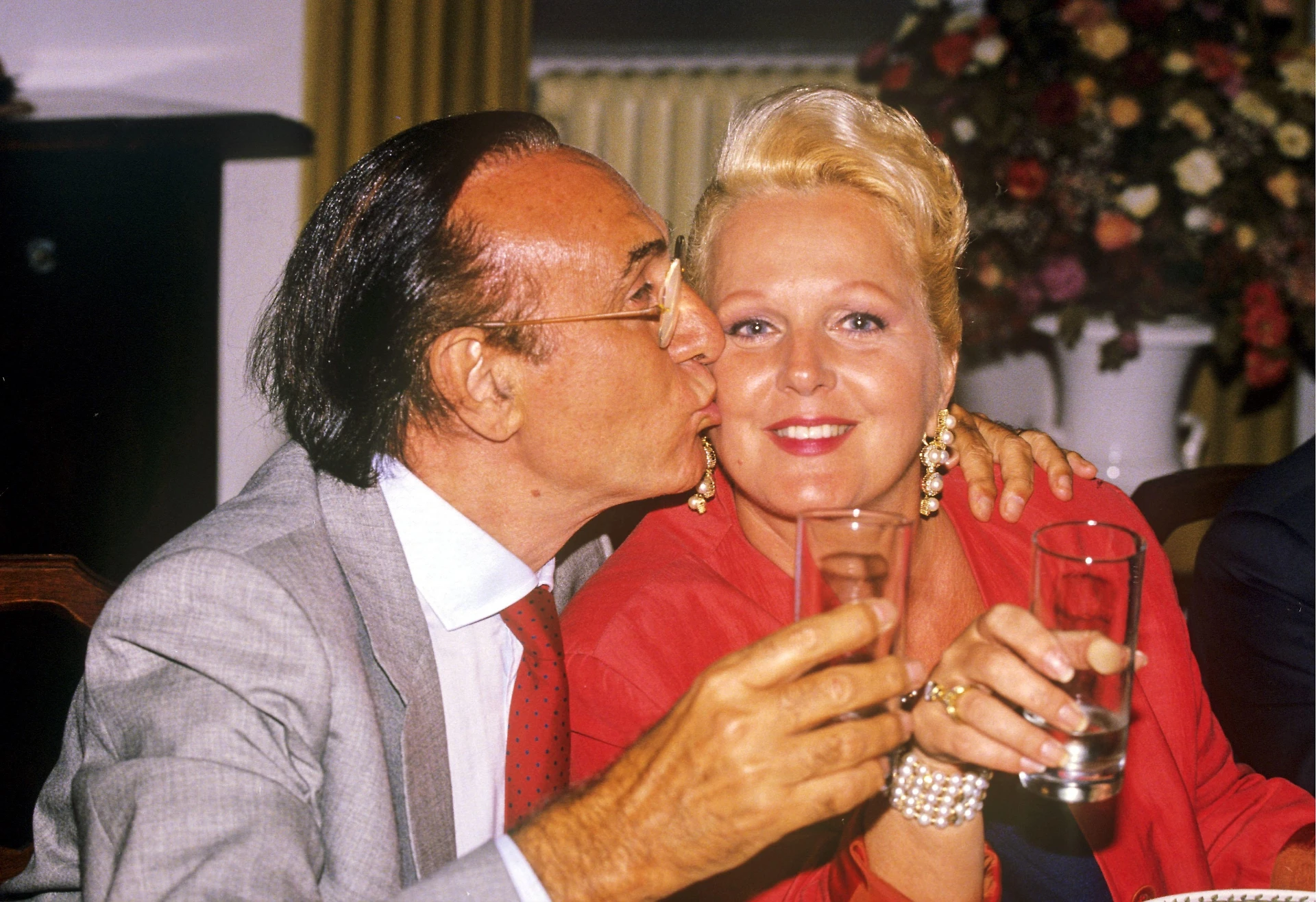 Katia Ricciarelli e Pippo Baudo, l'umiliazione definitiva: "Salvata dal mio cane Dorothy"