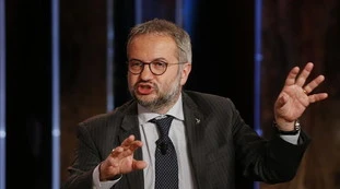 Claudio Borghi contro Giuseppe Conte: "Anche sul Mes il Parlamento non voterà". È democrazia?