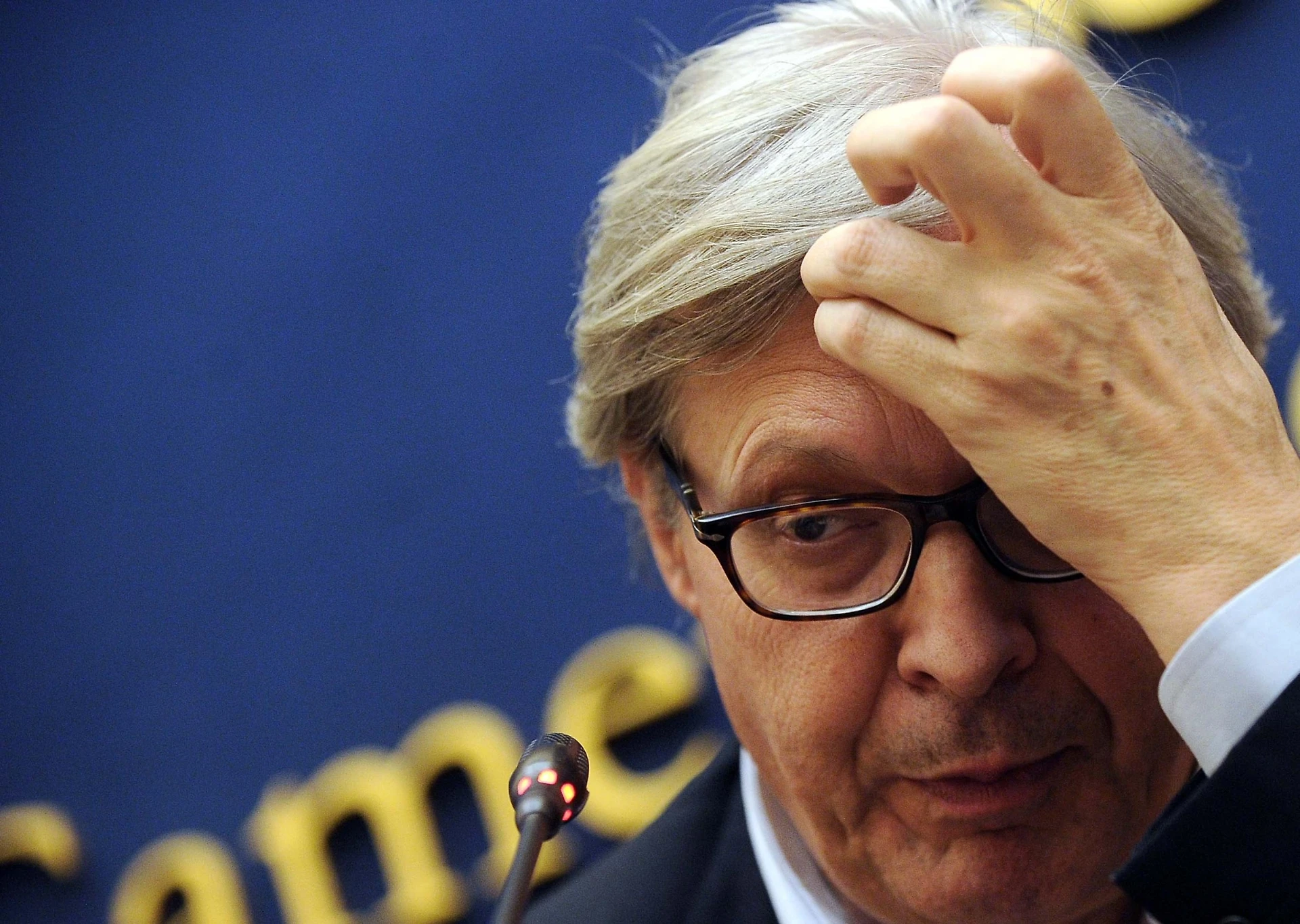 Svaligiata la villa di Sgarbi. Bottino da capogiro: le cifre